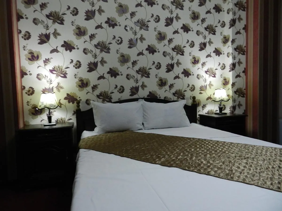 Hotel Marinii Бухарест